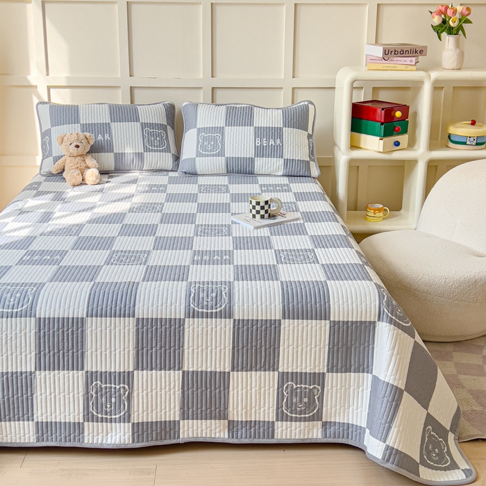 91家纺网 家纺一手货源 找家纺 金丝鸟 2024新款全棉纯棉加牛奶绒夹棉加绒床盖 无影熊 棉绒床盖