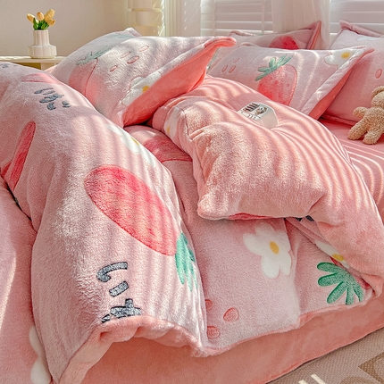 91家纺网 家纺一手货源 找家纺 （总）梵克保罗 2024秋冬新品立体雪花绒单被套牛奶绒法莱绒雕花绒兔毛卡通四件套学生三件套