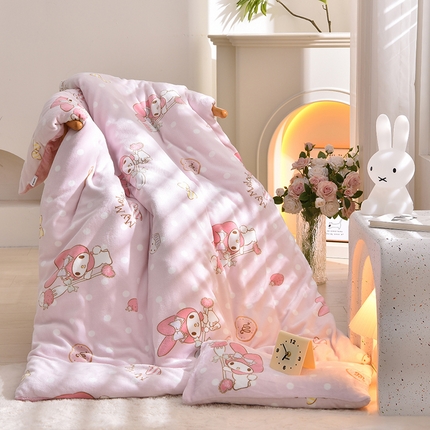 91家纺网 家纺一手货源 找家纺 （总）宝贝优选 2024新款三丽鸥牛奶绒可拆卸款冬被被子被芯