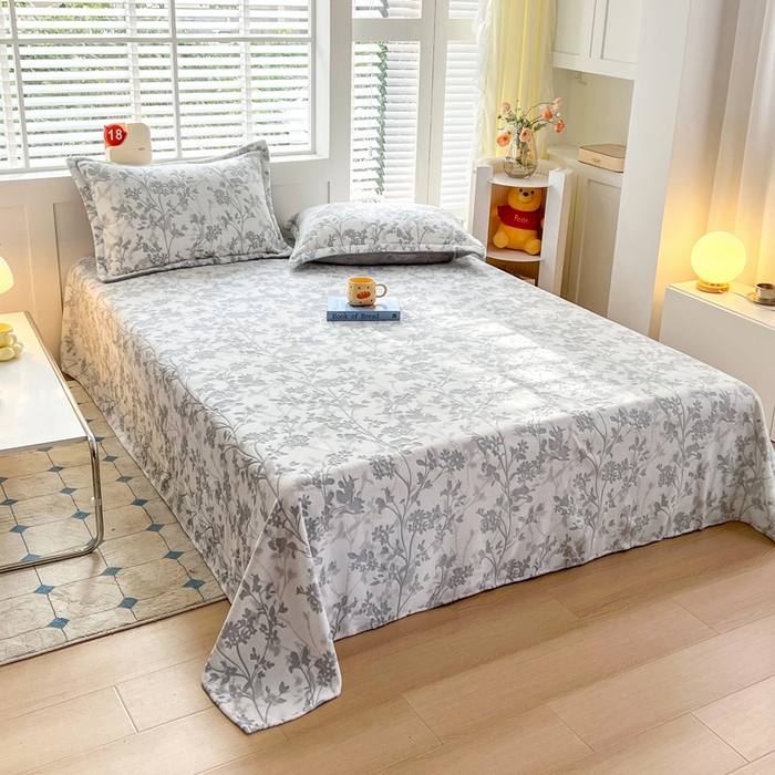 91家纺网 家纺一手货源 找家纺 金盛纺 2024新款雕花牛奶绒床单系列 花朝梦-灰