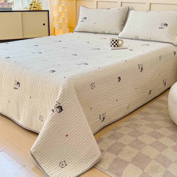 91家纺网 家纺一手货源 找家纺 金丝鸟 2024新款全棉纯棉加牛奶绒夹棉加绒床盖 小萌猫 棉绒床盖