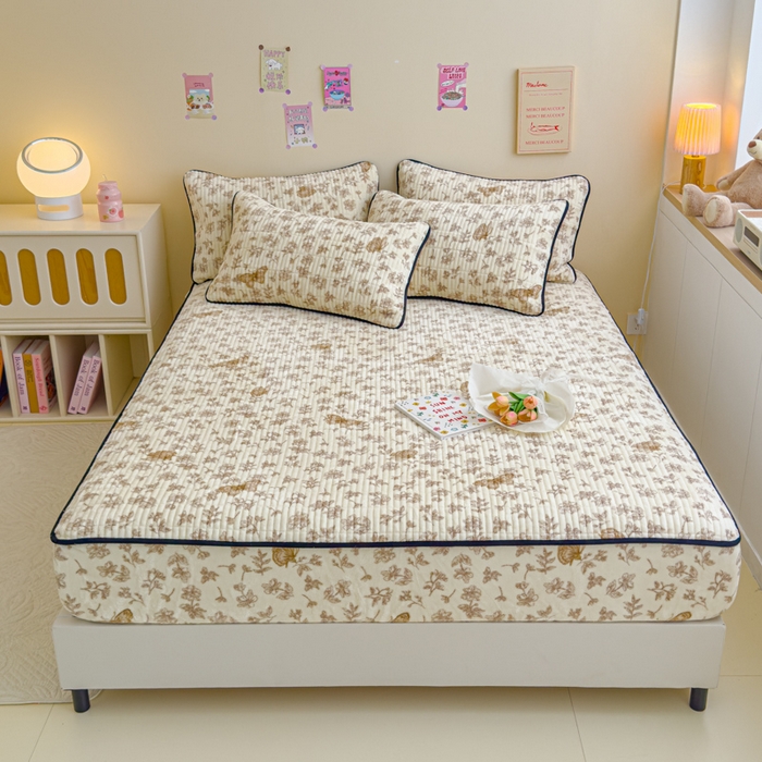 91家纺网 家纺一手货源 找家纺 金丝鸟 2024新款牛奶绒夹棉床笠 飞花咖 夹棉床笠