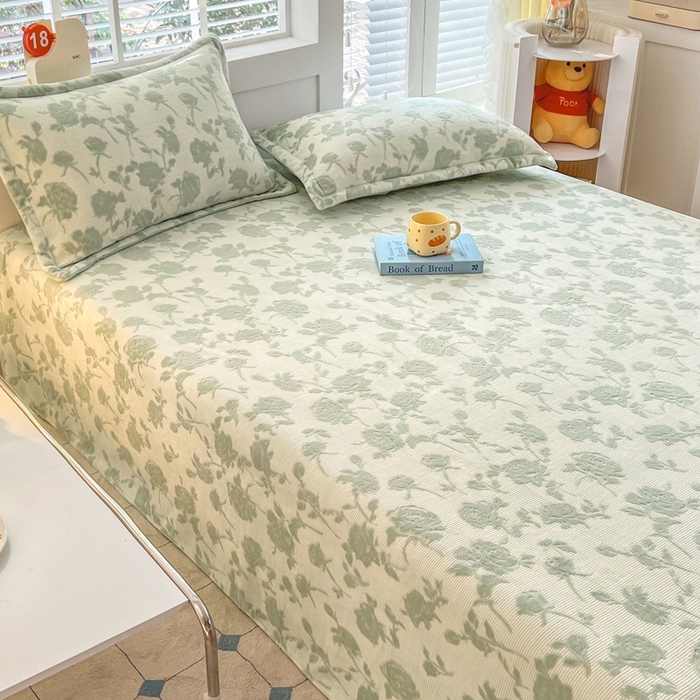 91家纺网 家纺一手货源 找家纺 金盛纺 2024新款雕花牛奶绒床单系列 约定-绿