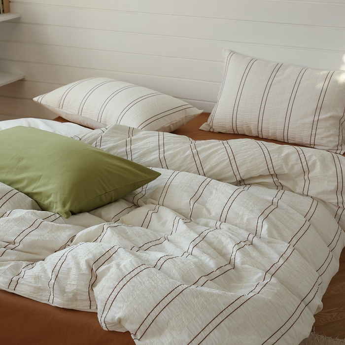 91家纺网 家纺一手货源 找家纺 棉眠 2024新款水洗皱皱纱色织提花线条混搭系列四件套 咖黄细条配咖