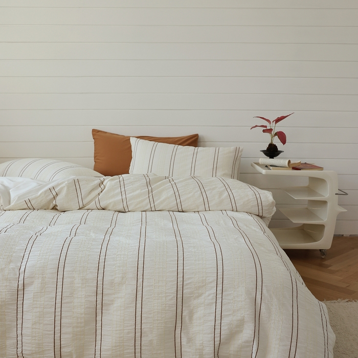 91家纺网 家纺一手货源 找家纺 棉眠 2024新款水洗皱皱纱色织提花线条混搭系列四件套 咖黄细条配嫩黄