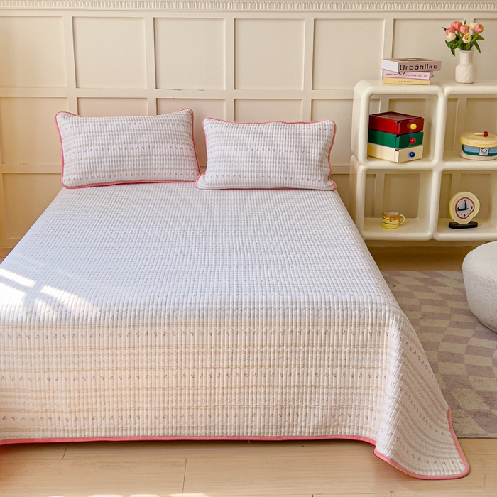 91家纺网 家纺一手货源 找家纺 金丝鸟 2024新款全棉纯棉加牛奶绒夹棉加绒床盖 烟雨枫间 棉绒床盖