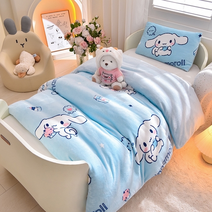 91家纺网 家纺一手货源 找家纺 （总）宝贝优选 2024新款三丽鸥牛奶绒可拆卸款冬被被子被芯