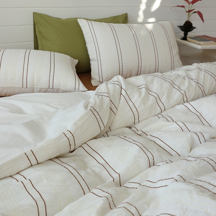 91家纺网 家纺一手货源 找家纺 棉眠 2024新款水洗皱皱纱色织提花线条混搭系列四件套 咖黄细条配咖