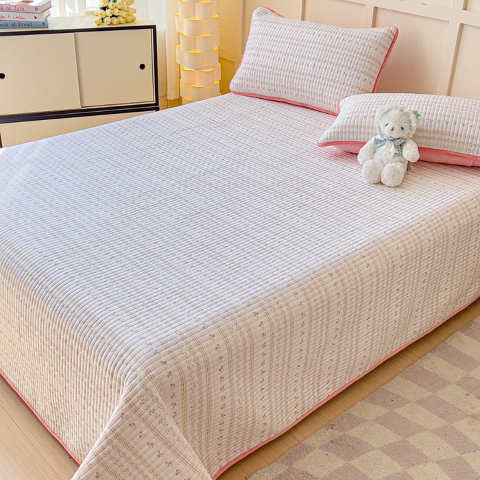 91家纺网 家纺一手货源 找家纺 金丝鸟 2024新款全棉纯棉加牛奶绒夹棉加绒床盖 烟雨枫间 棉绒床盖