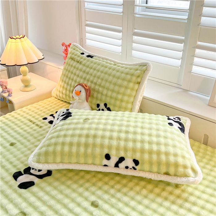 91家纺网 家纺一手货源 找家纺 喜居 2024新款A类兔毛泡泡牛奶绒床笠单床笠三件套 小熊宝