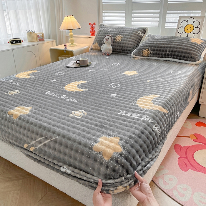 91家纺网 家纺一手货源 找家纺 喜居 2024新款A类兔毛泡泡牛奶绒床笠单床笠三件套 流星