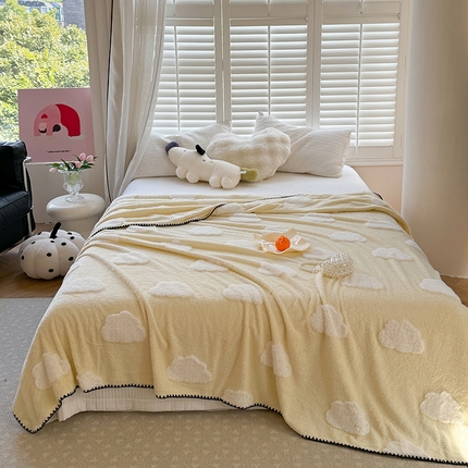 吉象家纺 2024新款A类高克重棉舒绒贝壳包边毛毯 白云朵朵黄