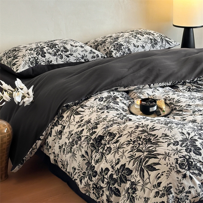 91家纺网 家纺一手货源 找家纺 梦享生活家居 2024新款双层纱黑灰提花系列四件套 黑茶花