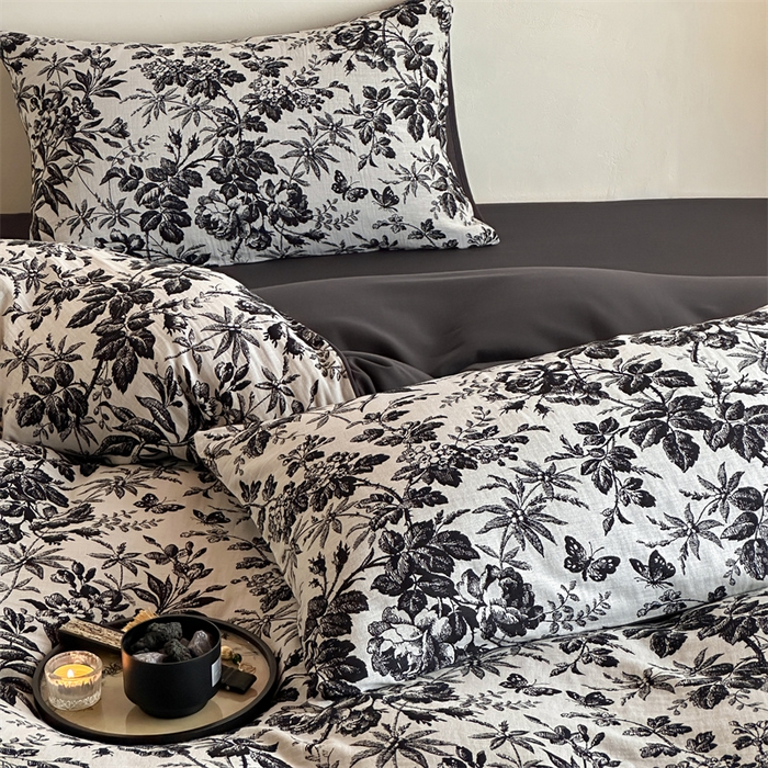 91家纺网 家纺一手货源 找家纺 梦享生活家居 2024新款双层纱黑灰提花系列四件套 黑茶花