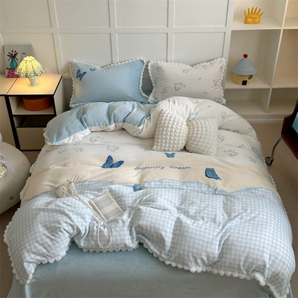 91家纺网 家纺一手货源 找家纺 （总）柚子YOUTH 2024新款毛球花边三拼牛奶绒四件套