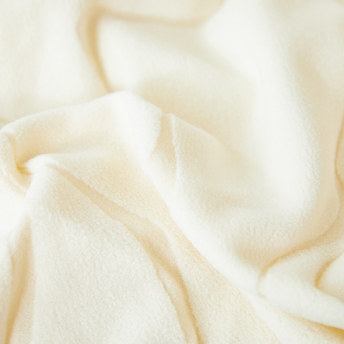 91家纺网 家纺一手货源 找家纺 丝绮鹿 2024新款雕花绒曲意系列-小扶手弧形椅套 米白