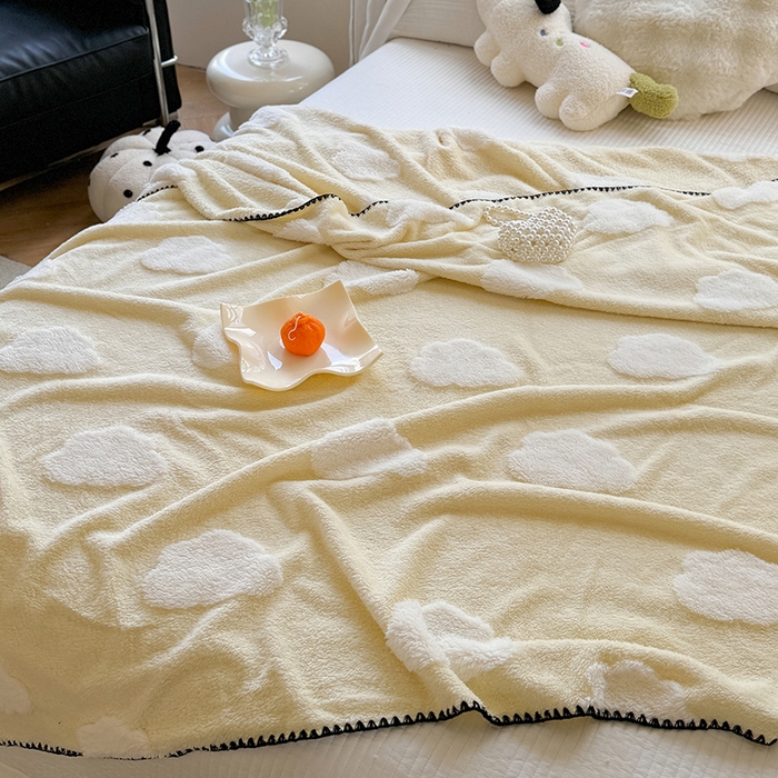 91家纺网 家纺一手货源 找家纺 吉象家纺 2024新款A类高克重棉舒绒贝壳包边毛毯 白云朵朵黄