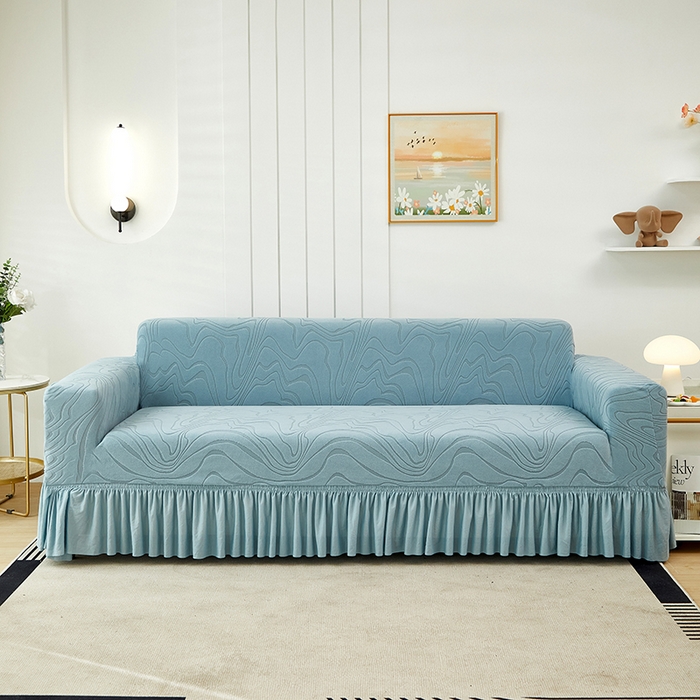 91家纺网 家纺一手货源 找家纺 丝绮鹿 2024新款雕花绒曲意系列沙发套裙边款（三人图） 淡蓝