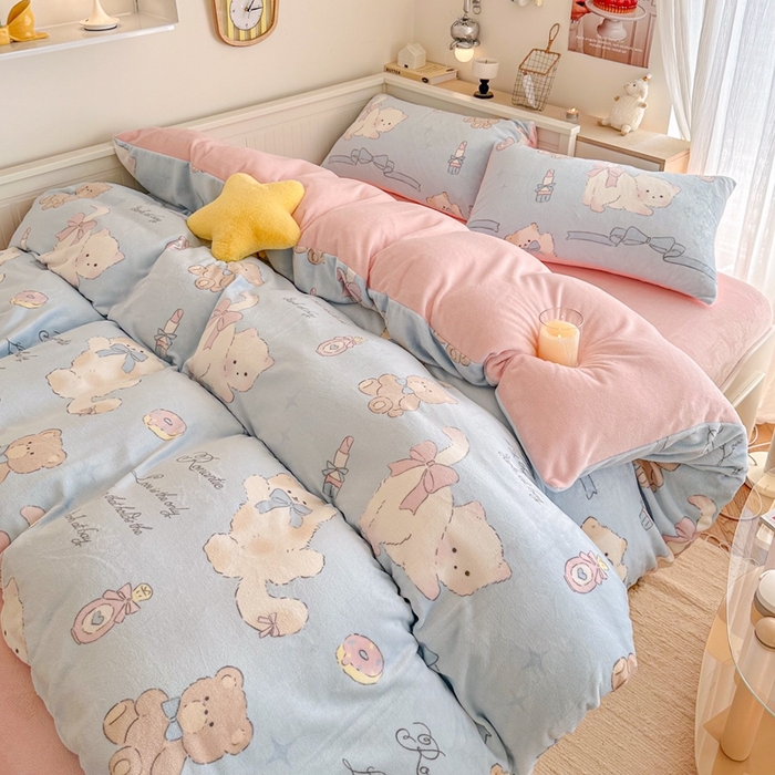 91家纺网 家纺一手货源 找家纺 呗旺鹿 2024新款高克重卡通印花毛巾绣牛奶绒四件套 咪咪乐园