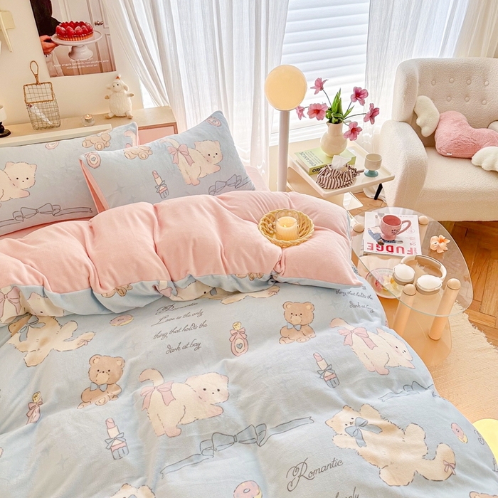 91家纺网 家纺一手货源 找家纺 呗旺鹿 2024新款高克重卡通印花毛巾绣牛奶绒四件套 咪咪乐园