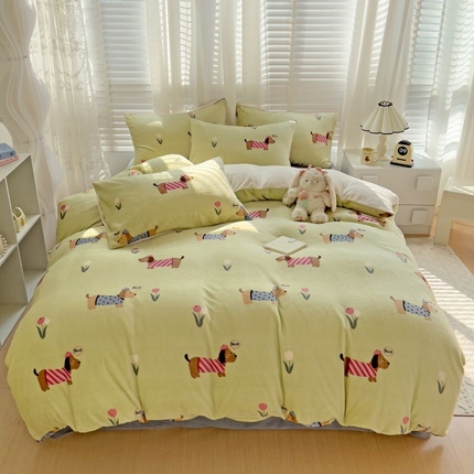 91家纺网 家纺一手货源 找家纺 （总）2024新款一套两款式加厚牛奶绒贴布刺绣加印花四件套