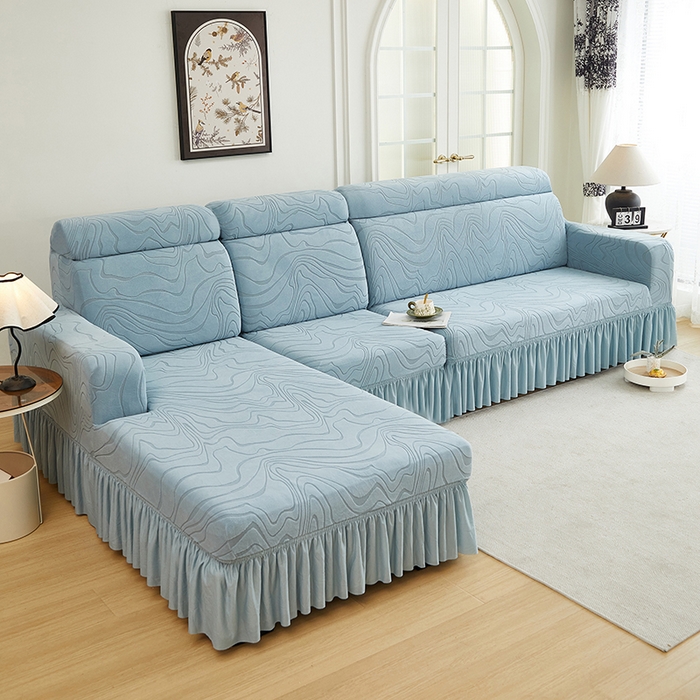 91家纺网 家纺一手货源 找家纺 丝绮鹿 2024新款雕花绒曲意系列沙发套裙边款（贵妃图） 淡蓝