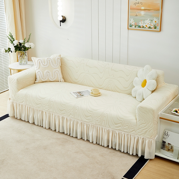 91家纺网 家纺一手货源 找家纺 丝绮鹿 2024新款雕花绒曲意系列沙发套裙边款（三人图） 米白