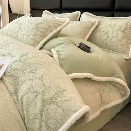 91家纺网 家纺一手货源 找家纺 （总）极简 2024新款加厚保暖高克重立体雕花牛奶绒四件套