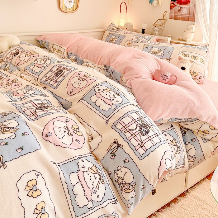 91家纺网 家纺一手货源 找家纺 呗旺鹿 2024新款高克重卡通印花毛巾绣牛奶绒四件套 蝴蝶结小狗-蓝