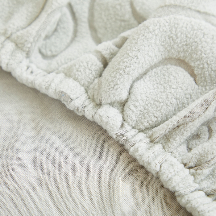 91家纺网 家纺一手货源 找家纺 丝绮鹿 2024新款雕花绒年华系列-弧形椅子套 浅灰