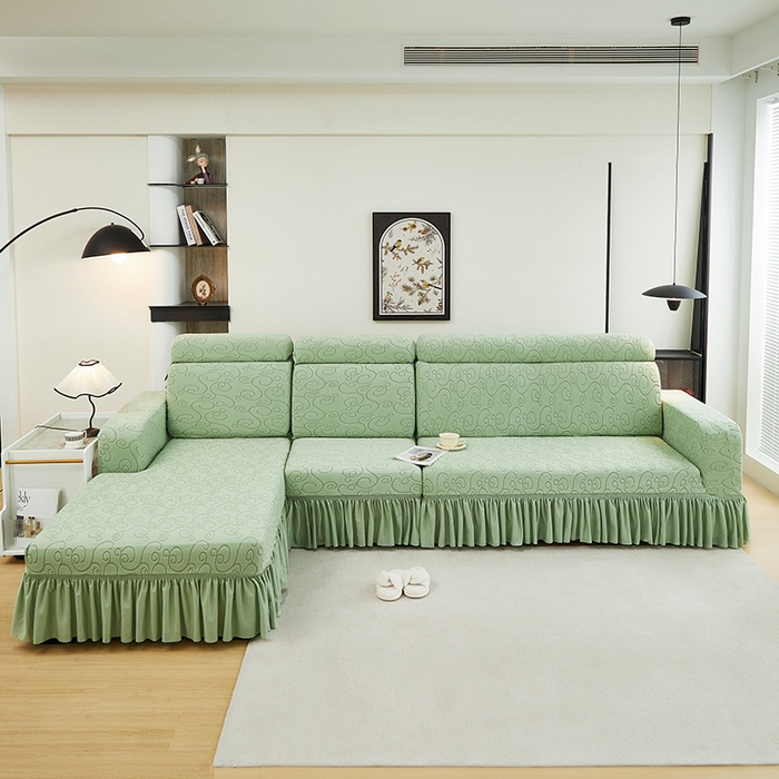 91家纺网 家纺一手货源 找家纺 丝绮鹿 2024新款雕花绒年华系列裙边沙发套（贵妃图） 草绿