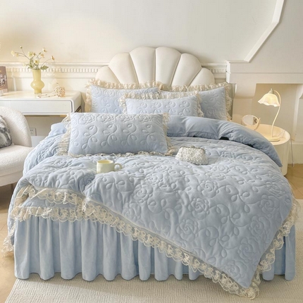 91家纺网 家纺一手货源 找家纺 （总）恋尚 2024新款牛奶绒夹棉床笠式床裙四件套-奥丽莎
