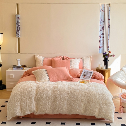 91家纺网 家纺一手货源 找家纺 庭笙 新款高克重牛奶绒仿兔毛立体玫瑰四件套-玫瑰的故事 玫瑰的故事-粉白