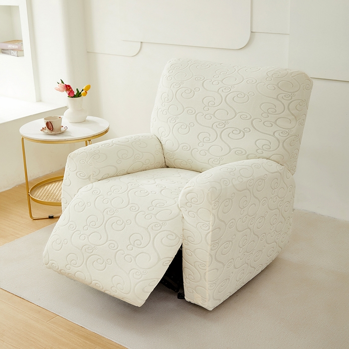 91家纺网 家纺一手货源 找家纺 丝绮鹿 2024新款雕花绒年华系列-芝华士沙发套 米白