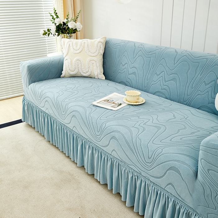 91家纺网 家纺一手货源 找家纺 丝绮鹿 2024新款雕花绒曲意系列沙发套裙边款（三人图） 淡蓝
