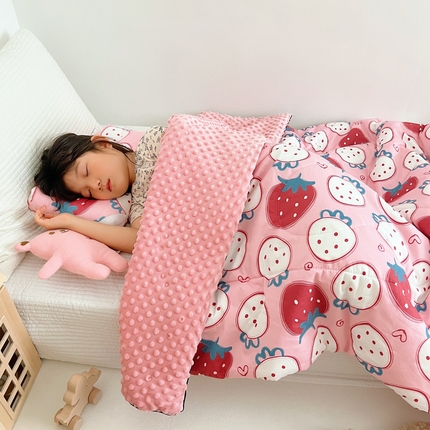 吉咪兔 24年新款幼儿园卡通全棉豆豆被冬季纯棉儿童豆豆毯加厚棉被安抚秋冬宝宝被子 大草莓