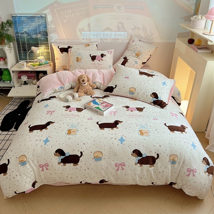 91家纺网 家纺一手货源 找家纺 （总）瑞莱 2024新款印花牛奶绒四件套-ins少女系列