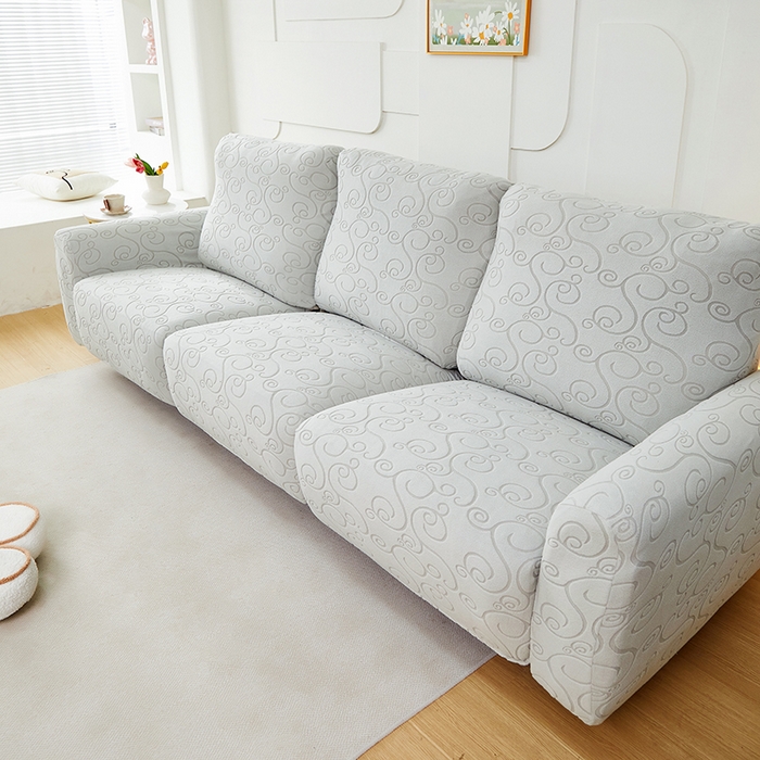 91家纺网 家纺一手货源 找家纺 丝绮鹿 2024新款雕花绒年华系列-芝华士沙发套 浅灰