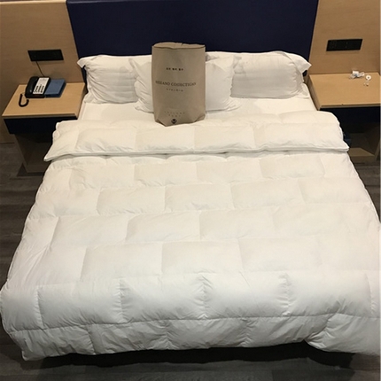 91家纺网 家纺一手货源 找家纺 （总）颐羽达 厂家供应纯色长城格羽绒被被壳 酒店宾馆立衬自充绒羽绒被被套