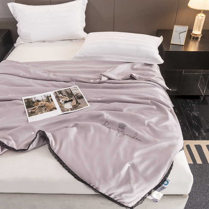 91家纺网 家纺一手货源 找家纺 （总）颐羽达 外贸手工蚕丝被芯批发夏凉被莱赛尔桑蚕丝被加厚冬被子礼品礼盒装