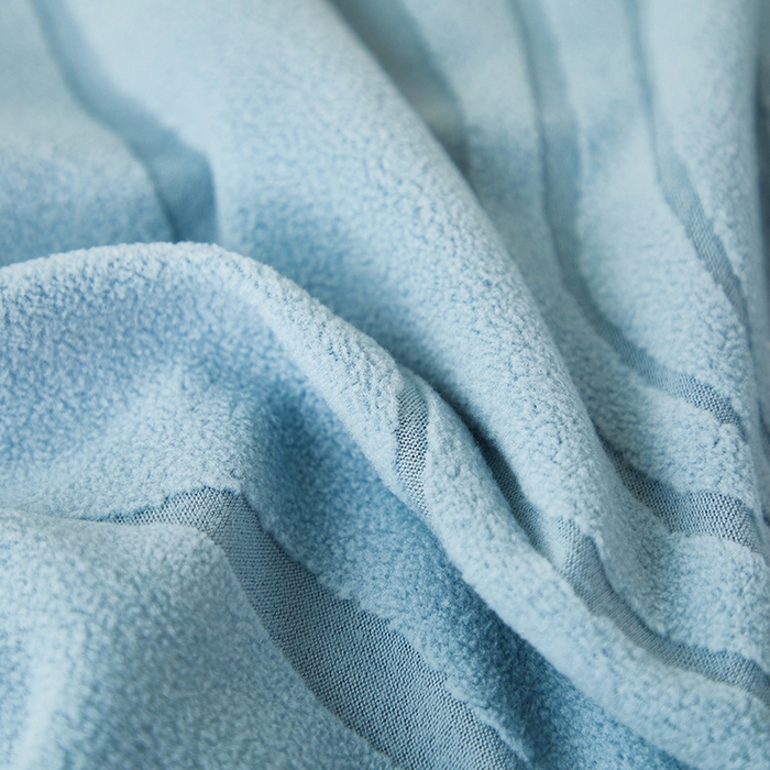 91家纺网 家纺一手货源 找家纺 丝绮鹿 2024新款雕花绒曲意系列-小扶手弧形椅套 淡蓝