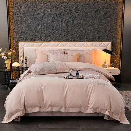 91家纺网 家纺一手货源 找家纺 （总）小时代家纺 2024新款全棉60支轻磨毛肌理纹夹棉床盖四件套-珂洛