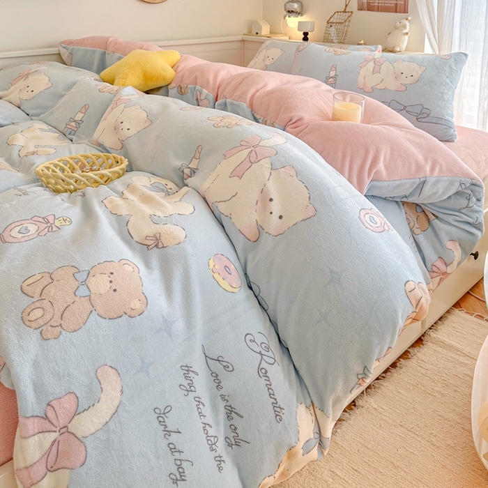 91家纺网 家纺一手货源 找家纺 呗旺鹿 2024新款高克重卡通印花毛巾绣牛奶绒四件套 咪咪乐园