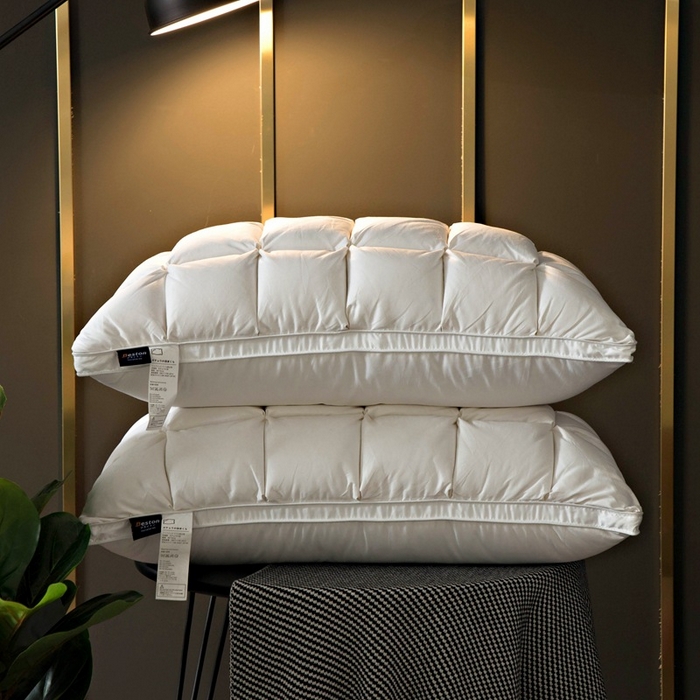 91家纺网 家纺一手货源 找家纺 （总）颐羽达 新款80柔赛丝面包羽绒枕 立体扭花鹅绒枕芯 酒店宾馆成人枕头