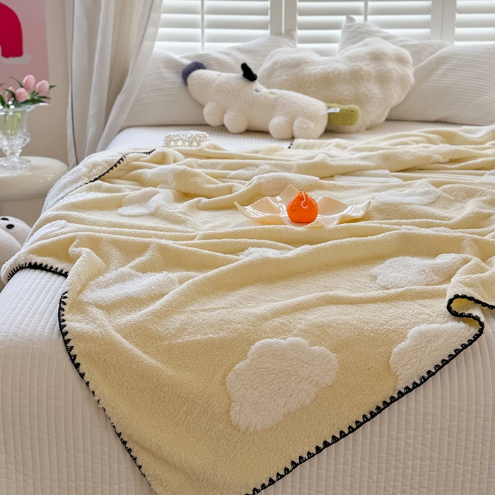 91家纺网 家纺一手货源 找家纺 吉象家纺 2024新款A类高克重棉舒绒贝壳包边毛毯 白云朵朵黄