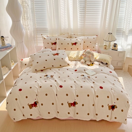 91家纺网 家纺一手货源 找家纺 （总）2024新款一套两款式加厚牛奶绒贴布刺绣加印花四件套