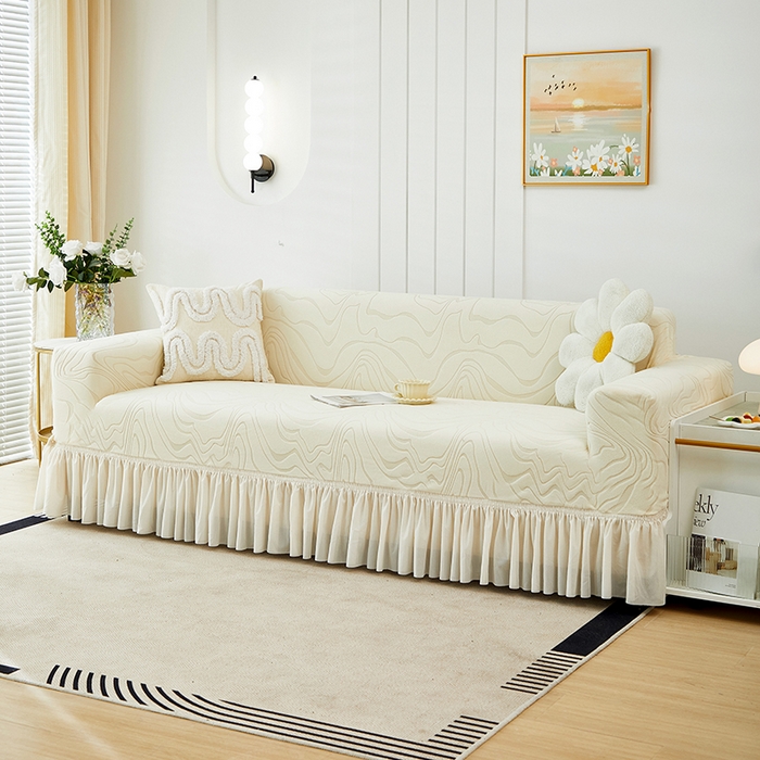 91家纺网 家纺一手货源 找家纺 丝绮鹿 2024新款雕花绒曲意系列沙发套裙边款（三人图） 米白