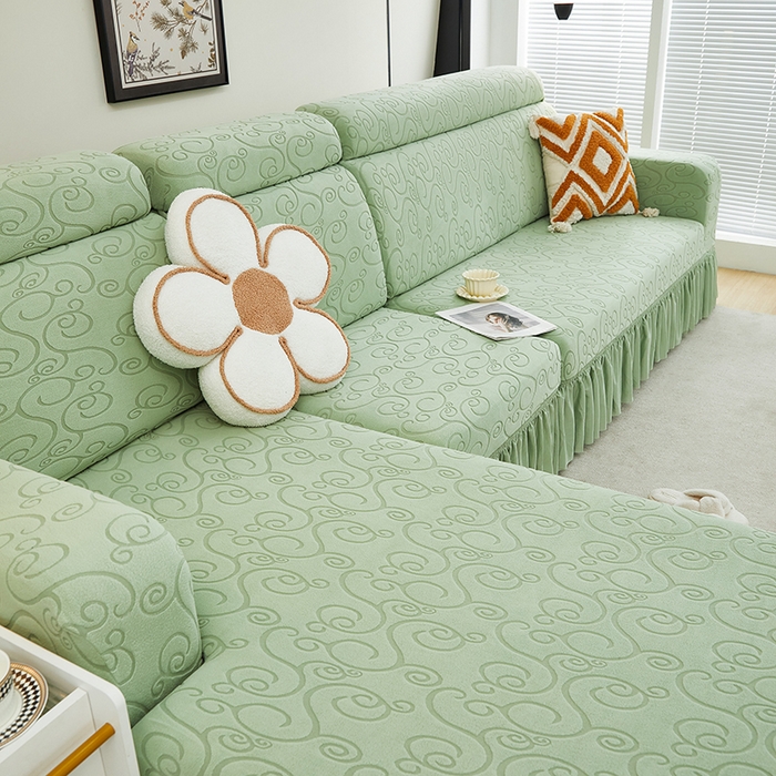 91家纺网 家纺一手货源 找家纺 丝绮鹿 2024新款雕花绒年华系列裙边沙发套（贵妃图） 草绿