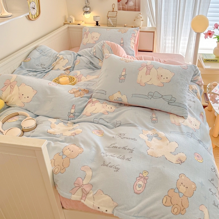 91家纺网 家纺一手货源 找家纺 呗旺鹿 2024新款高克重卡通印花毛巾绣牛奶绒四件套 咪咪乐园