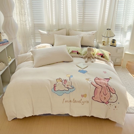 91家纺网 家纺一手货源 找家纺 （总）2024新款一套两款式加厚牛奶绒贴布刺绣加印花四件套